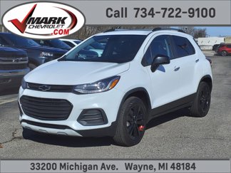 Used 2019 Chevrolet Trax LT w/ Sun & Sound Package image 1