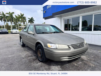 Used 1999 Toyota Camry XLE image 1
