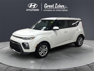 Used 2022 Kia Soul LX image 1