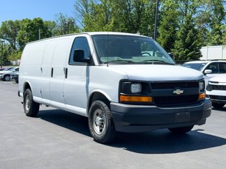 Used 2017 Chevrolet Express 2500 Extended image 1