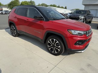 Used 2024 Jeep Compass Limited image 1