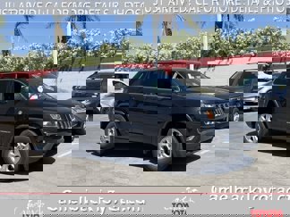 Used 2016 Jeep Grand Cherokee Laredo w/ Quick Order Package 23E image 1