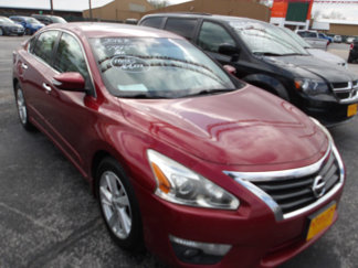 Used 2015 Nissan Altima 2.5 SL w/ Moonroof Package image 1