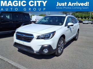Used 2019 Subaru Outback 2.5i Touring image 1