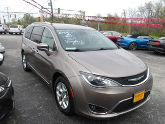 Used 2017 Chrysler Pacifica Touring-L Plus w/ Advanced Safetytec Group image 1