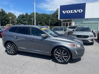 Used 2016 Volvo XC60 T6 w/ Proximity Package image 1