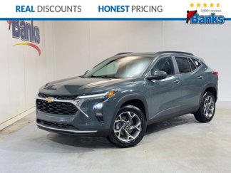 New 2025 Chevrolet Trax LT w/ Driver Confidence Package image 1