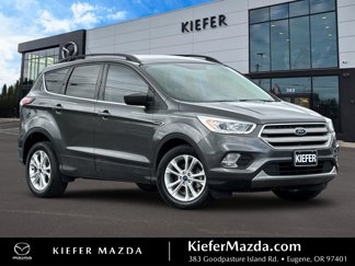 Used 2017 Ford Escape SE w/ Equipment Group 201A image 1