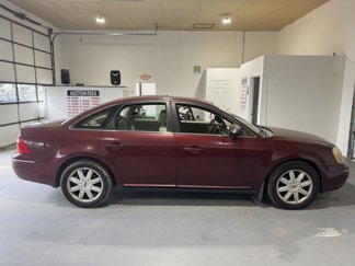 Used 2006 Ford Five Hundred Limited image 1
