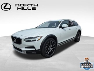 Used 2020 Volvo V90 T6 Cross Country w/ Protection Package image 1