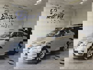 Used 2011 Ford Taurus SE image 1