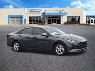 Used 2023 Hyundai Elantra SE w/ Cargo Package image 1