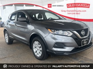 Used 2020 Nissan Rogue Sport S image 1