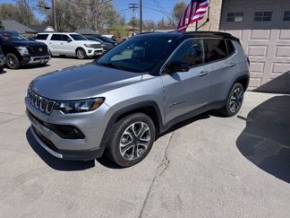 Used 2023 Jeep Compass Limited image 1