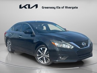 Used 2017 Nissan Altima 2.5 SR w/ LED Appearance Package image 1