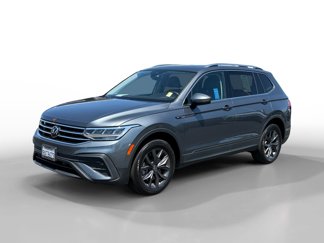 Certified 2022 Volkswagen Tiguan SE w/ Panoramic Sunroof Package image 1