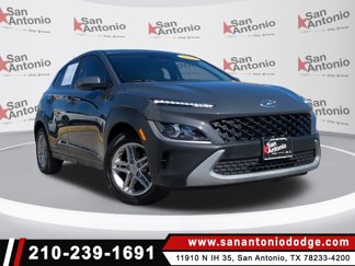 Used 2023 Hyundai Kona SE image 1