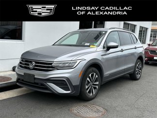 Used 2023 Volkswagen Tiguan S image 1