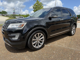 Used 2017 Ford Explorer Limited image 1