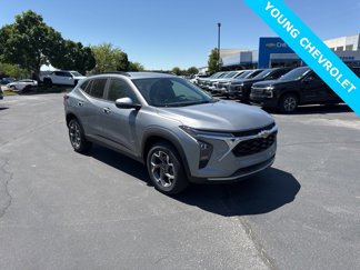New 2025 Chevrolet Trax LT w/ Driver Confidence Package image 1