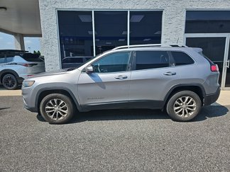 Used 2019 Jeep Cherokee Latitude w/ Popular Appearance Group image 1