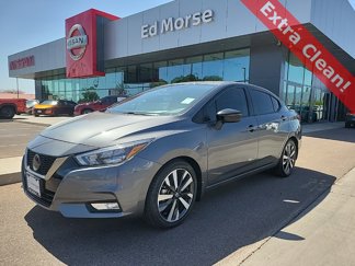 Used 2021 Nissan Versa SR image 1