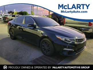 Used 2020 Kia Optima LX image 1