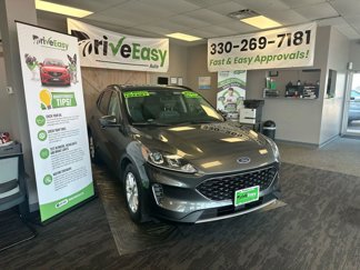 Used 2020 Ford Escape SE image 1