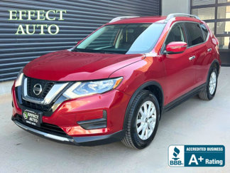 Used 2017 Nissan Rogue SV image 1