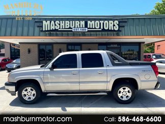 Used 2005 Chevrolet Avalanche Z71 w/ Sun And Sound Package image 1