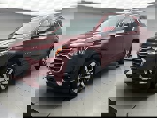 Used 2019 Chevrolet Traverse LT w/ LT Premium Package image 1