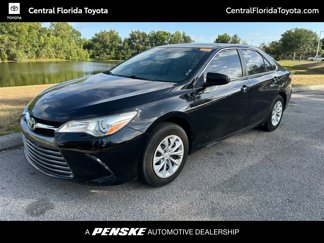 Used 2017 Toyota Camry LE image 1