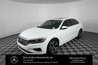 Used 2021 Volkswagen Passat 2.0T SE image 1
