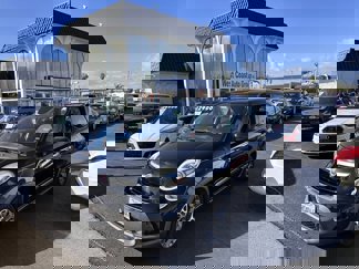 Used 2014 FIAT 500L Trekking w/ Popular Equipment Group image 1