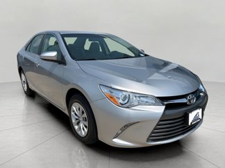 Used 2017 Toyota Camry LE image 1