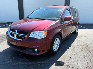 Used 2020 Dodge Grand Caravan SXT image 1