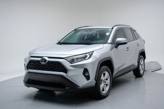 Used 2020 Toyota RAV4 XLE w/ Carpet Mat Package image 1