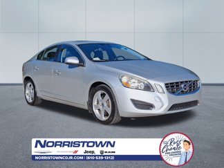 Used 2012 Volvo S60 T5 image 1