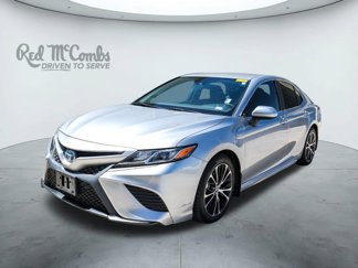 Used 2020 Toyota Camry SE image 1