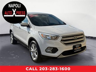 Used 2019 Ford Escape SE image 1