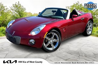 Used 2009 Pontiac Solstice Convertible w/ Premium Package image 1