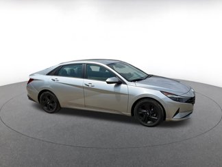 Used 2023 Hyundai Elantra SEL video 2