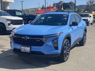 Used 2024 Chevrolet Trax RS w/ Sunroof Package image 1