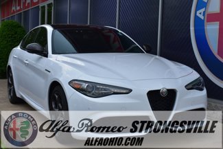 Used 2023 Alfa Romeo Giulia Estrema image 1