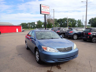Used 2004 Toyota Camry LE image 1
