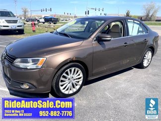 Used 2011 Volkswagen Jetta SEL image 1