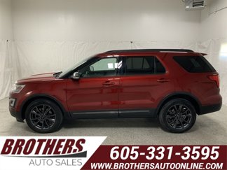Used 2017 Ford Explorer XLT w/ Equipment Group 202A image 1