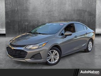 Used 2019 Chevrolet Cruze LT image 1
