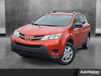 Used 2015 Toyota RAV4 LE image 1