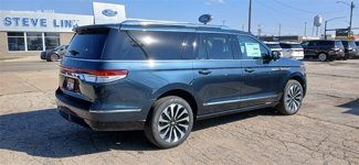 New 2024 Lincoln Navigator L Reserve image 1